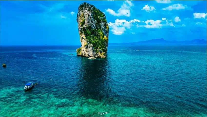 เล่นน้ำเกาะปอดะ จังหวัดกระบี่