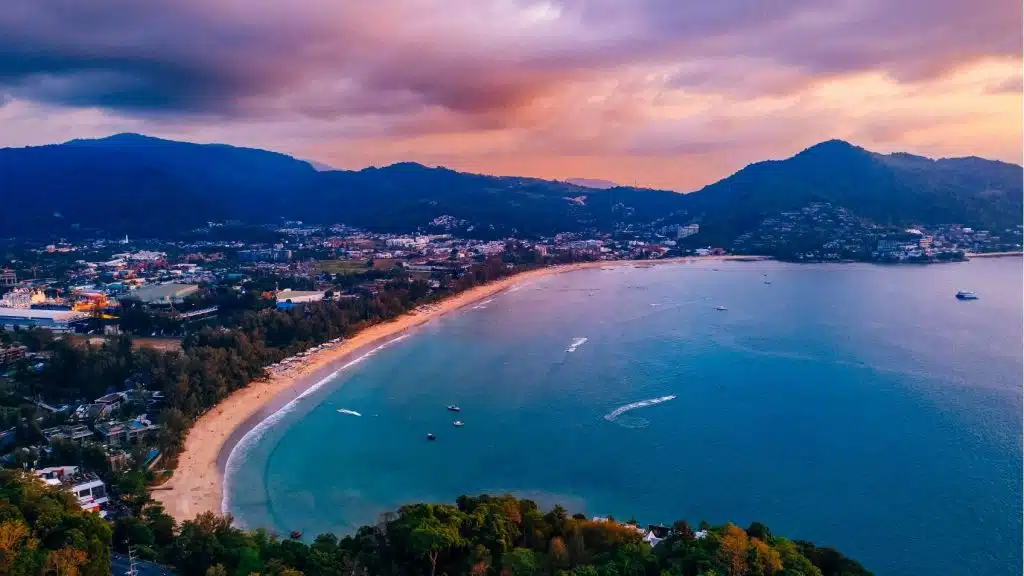 หาดกมลา จังหวัดภูเก็ต