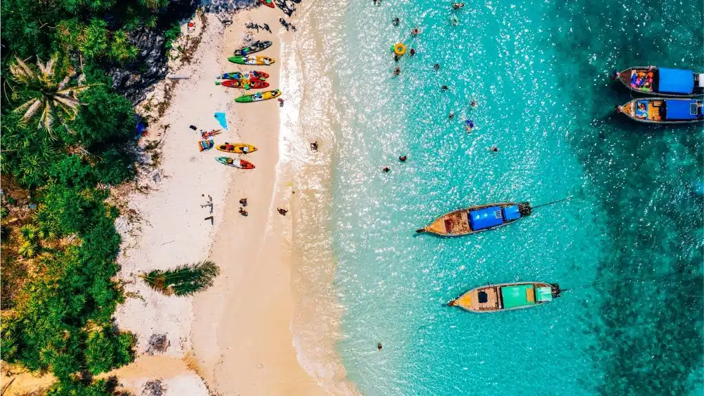 หาดนุ้ย จังหวัดภูเก็ต